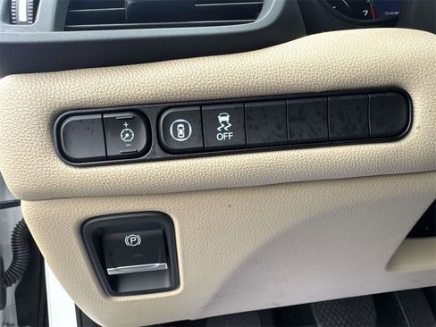 Used 2022 Acura TLX image 22