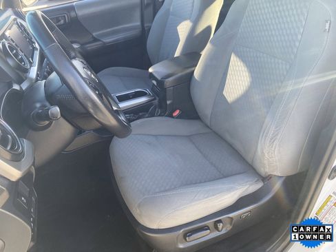 Used 2021 Toyota Tacoma SR5 image 21