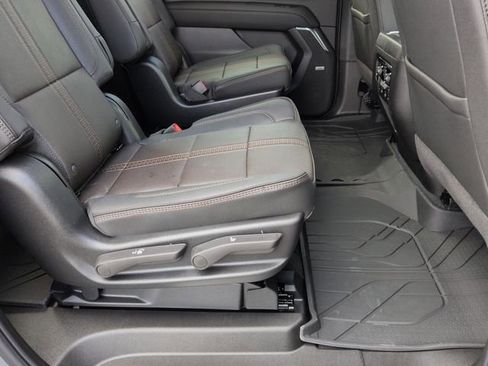 New 2026 Chevrolet Suburban High Country image 26