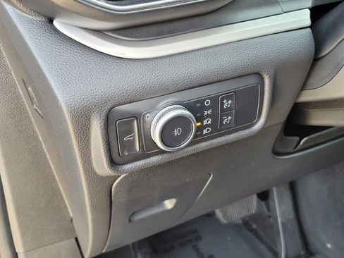 Certified 2022 Ford Explorer XLT w/ Equipment Group 202A RWD image 20