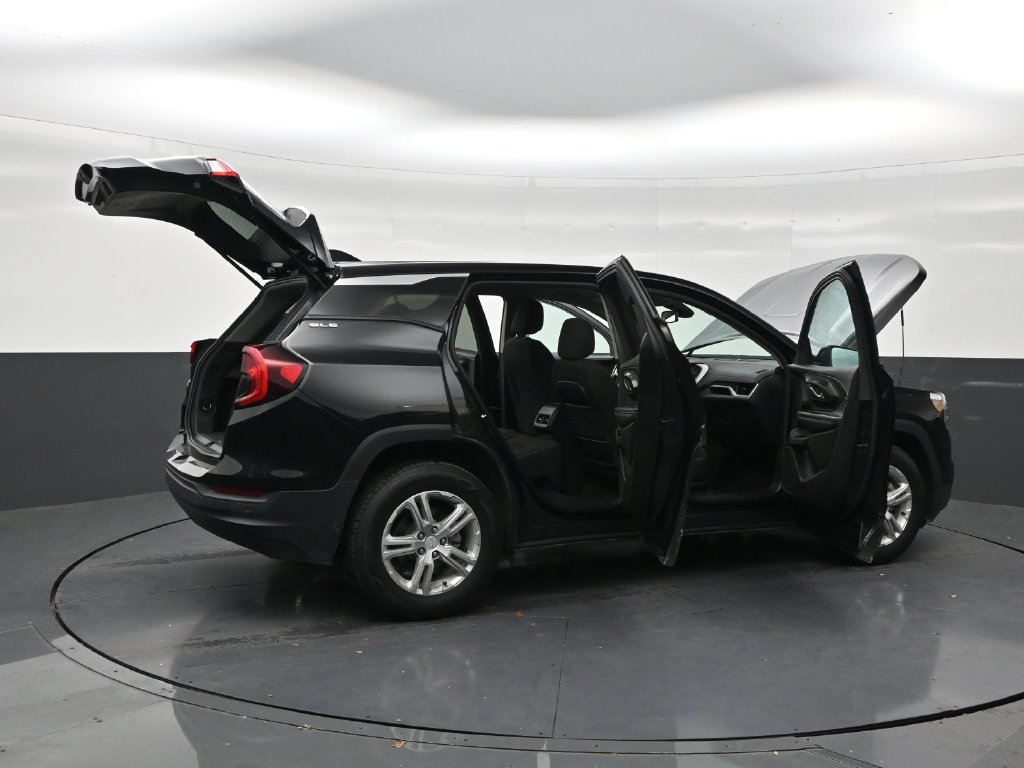 Used 2023 GMC Terrain SLE FWD image 27
