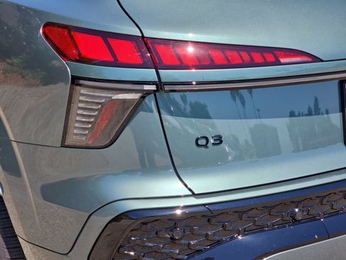 New 2026 Audi Q3 quattro 2.0T AWD/4WD image 37