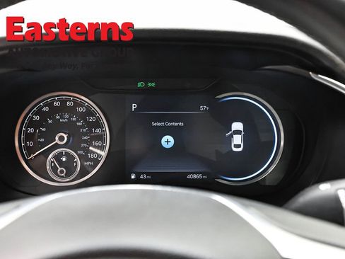 Used 2023 Genesis G70 2.0T AWD/4WD image 18