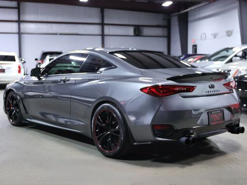 Used 2017 INFINITI Q60 Red Sport 400 image 19