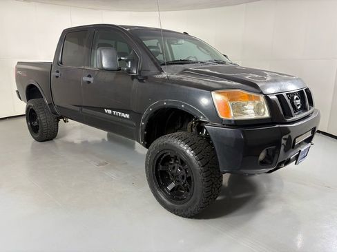 Used 2010 Nissan Titan PRO-4X w/ Pro-4x Leather Pkg image 2