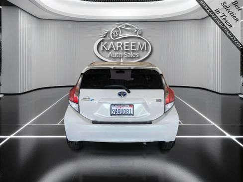 Used 2015 Toyota Prius C Three FWD image 6