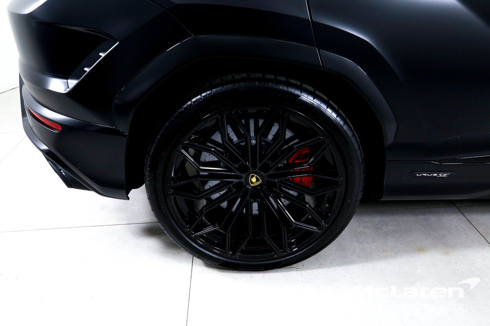 Used 2025 Lamborghini Urus S AWD/4WD image 38