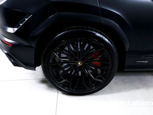 Used 2025 Lamborghini Urus S AWD/4WD image 38