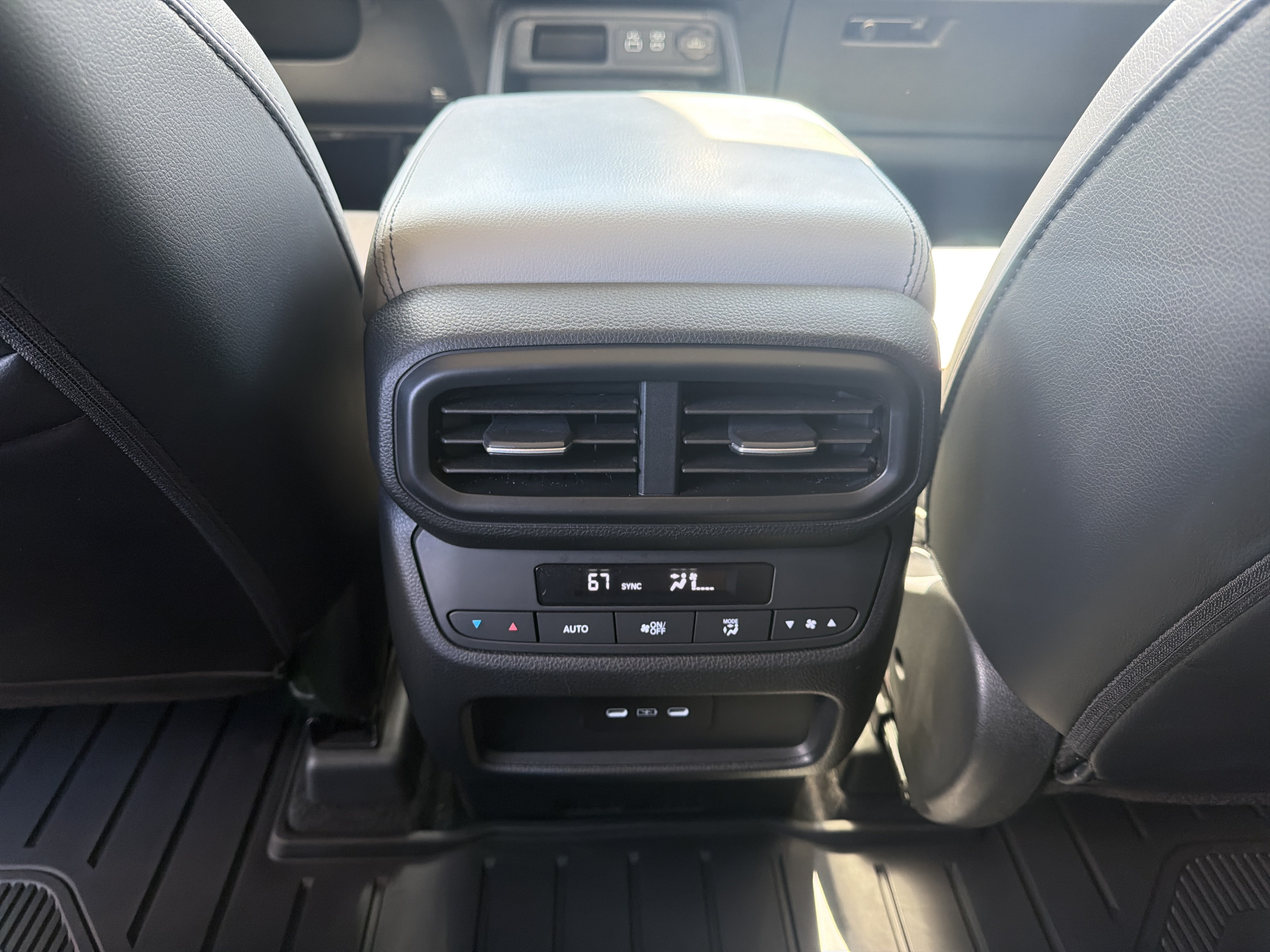 Certified 2025 Honda Pilot Touring image 28