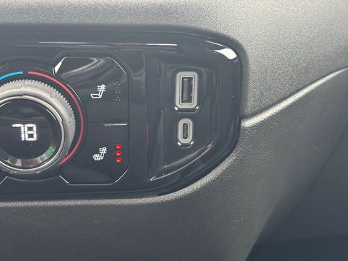 Used 2023 Chevrolet Silverado 1500 LT image 27