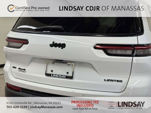 Used 2023 Jeep Grand Cherokee L Limited w/ Black Appearance Package AWD/4WD image 10