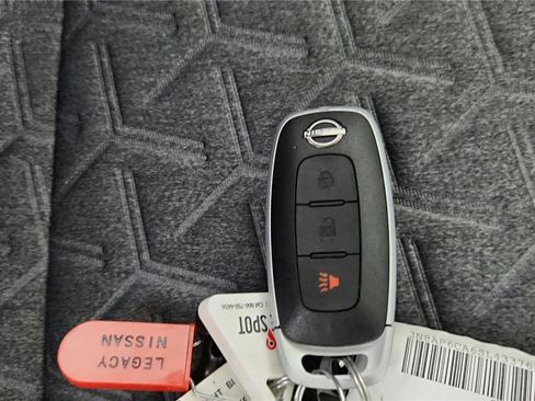 Used 2025 Nissan Kicks SV image 35