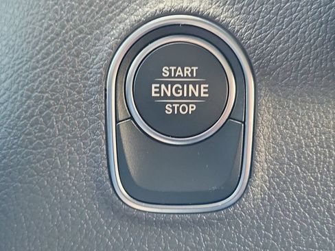 Used 2025 Mercedes-Benz Sprinter 2500 image 29