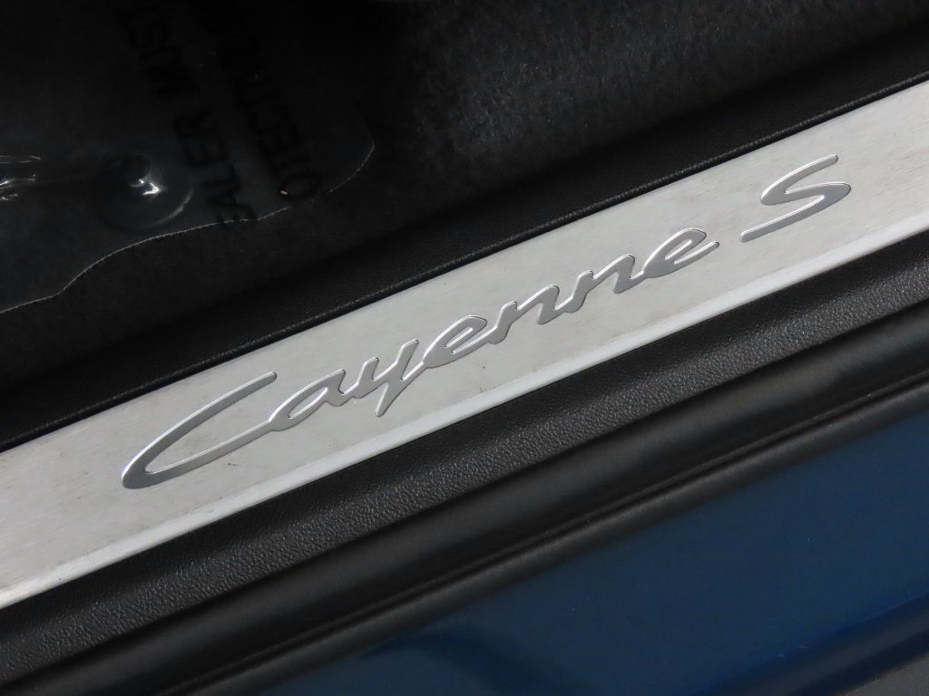 Certified 2025 Porsche Cayenne S AWD/4WD image 41
