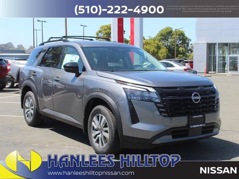 New 2026 Nissan Pathfinder SL FWD image 5