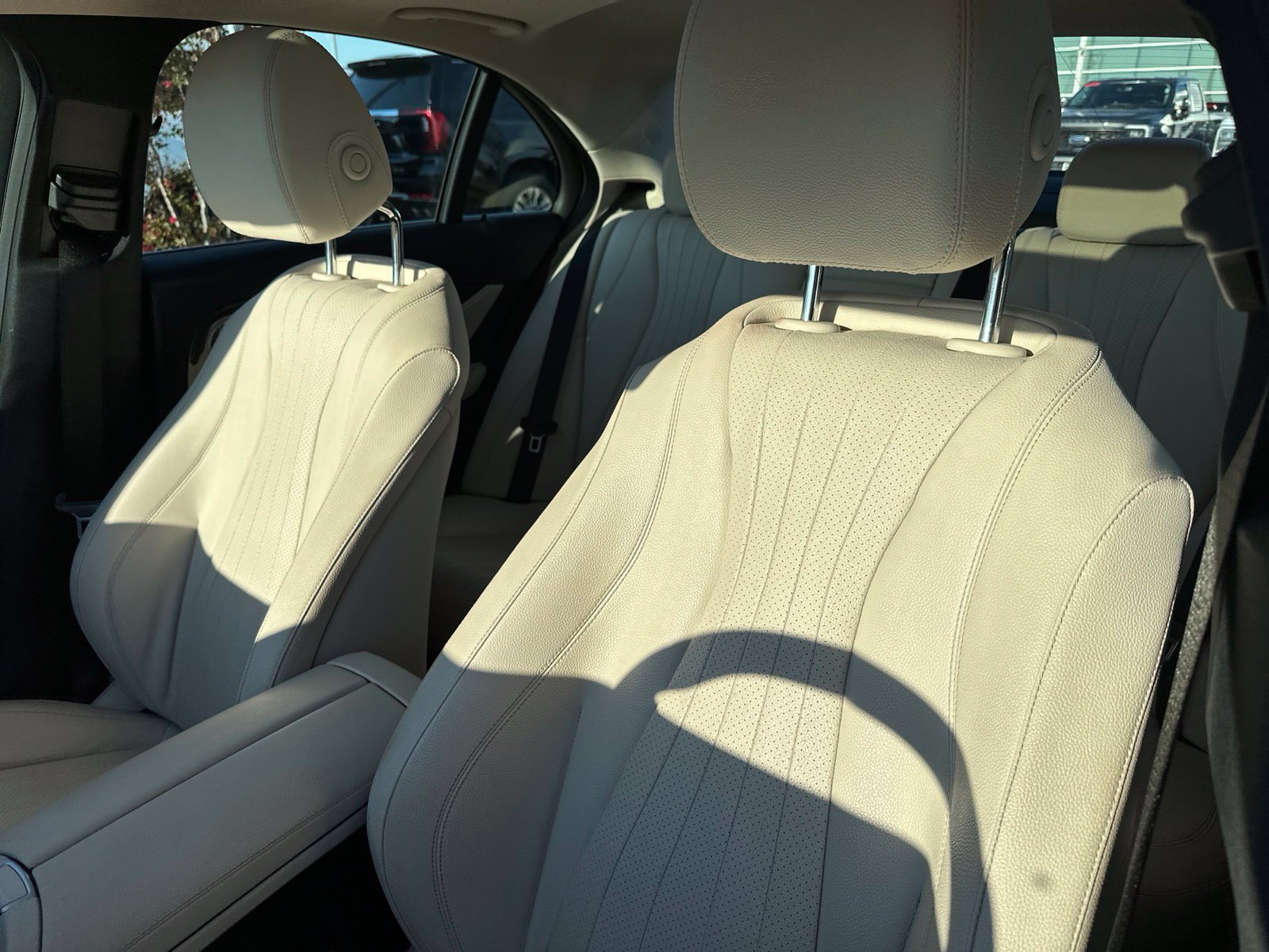 Used 2020 Mercedes-Benz E 350 Sedan image 18