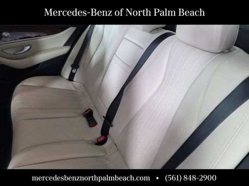 Used 2018 Mercedes-Benz E 400 4MATIC Sedan image 16