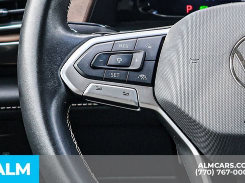 Used 2025 Volkswagen Atlas SE FWD image 36