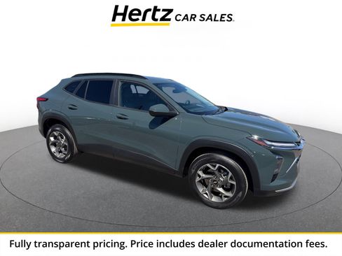 Used 2025 Chevrolet Trax LT FWD image 1