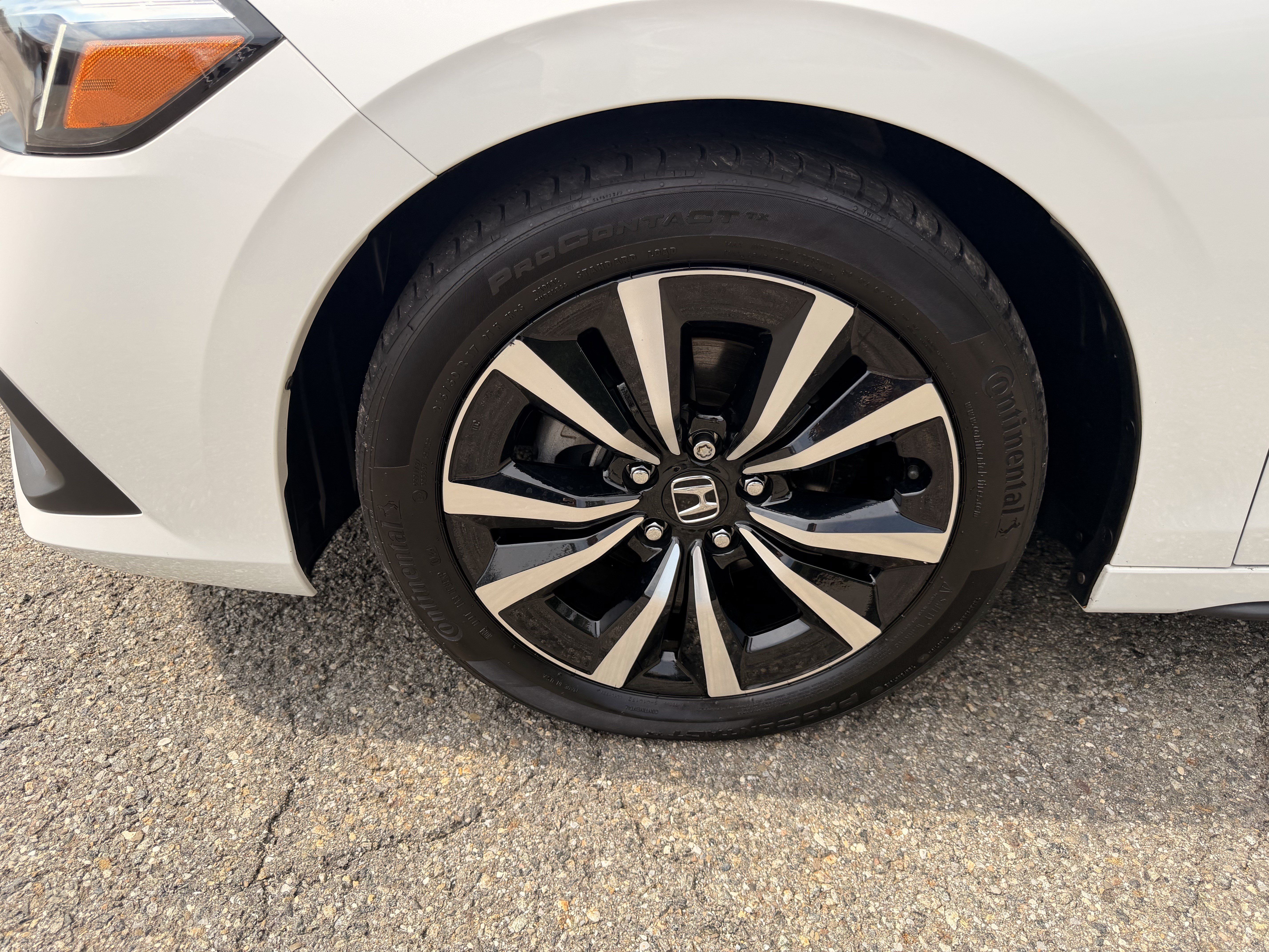 Used 2024 Honda Civic EX-L image 7