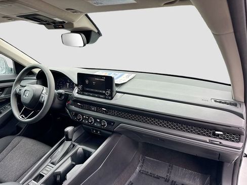 Certified 2023 Honda Accord EX image 27