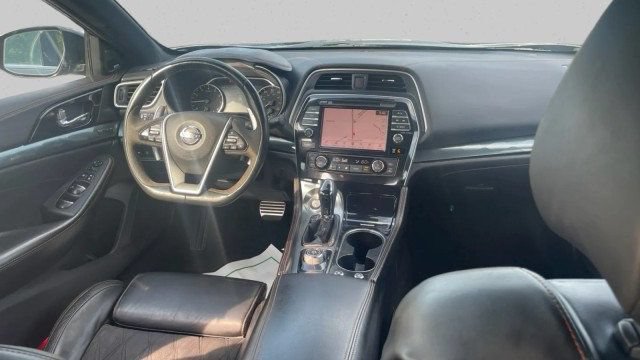 Used 2021 Nissan Maxima SR w/ Sport Mat Group FWD image 14