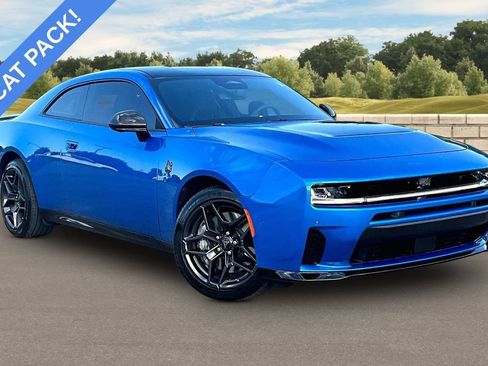 Used 2026 Dodge Charger Scat Pack AWD/4WD image 2
