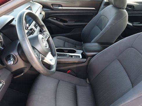 Used 2023 Nissan Altima 2.5 SV AWD/4WD image 12