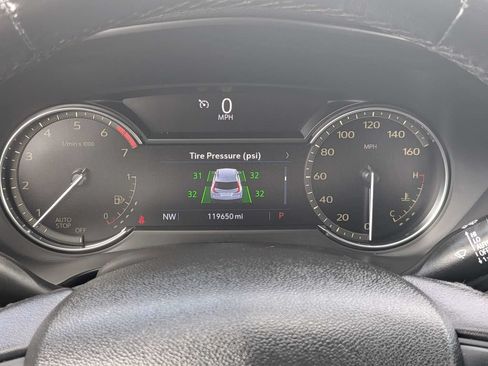 Used 2021 Cadillac XT4 Premium Luxury FWD image 22