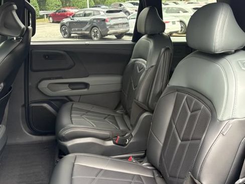 Used 2027 Kia Telluride SX X-Line w/ Towing Package AWD/4WD image 24