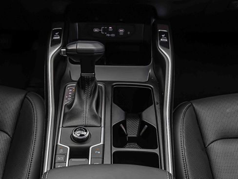 Certified 2026 Kia Sorento S w/ S Panoramic Sunroof Package FWD image 12