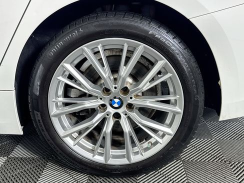 Used 2023 BMW 330i xDrive Sedan w/ Premium Package image 36