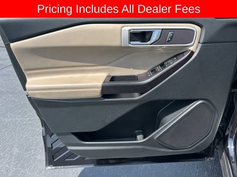 Used 2020 Ford Explorer XLT w/ Equipment Group 202A AWD/4WD image 3