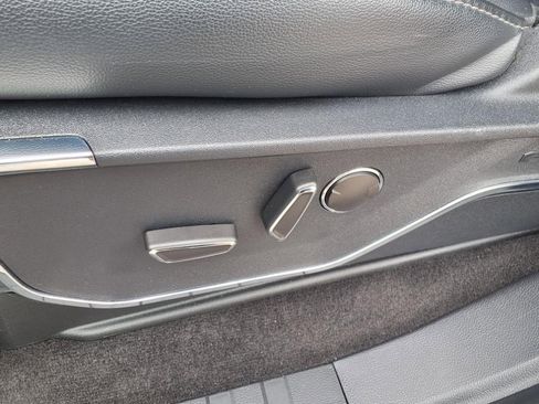 Used 2022 Ford F150 Lariat w/ Equipment Group 502A High image 18