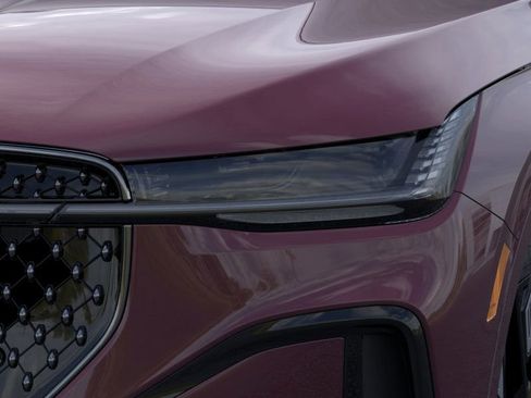 New 2024 Lincoln Nautilus Reserve w/ Equipment Group 202A image 18