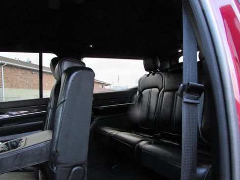 Used 2022 Jeep Wagoneer Series II image 25