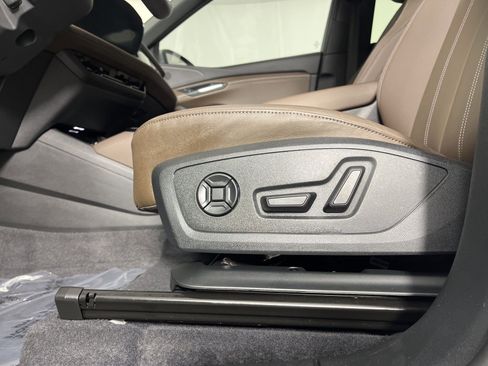 Certified 2025 Audi Q6 e-tron Premium w/ Convenience Package image 13