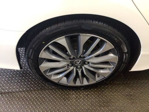 Used 2018 Acura RLX w/ Technology Package FWD image 28
