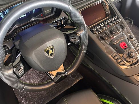 Used 2019 Lamborghini Aventador S AWD/4WD image 8