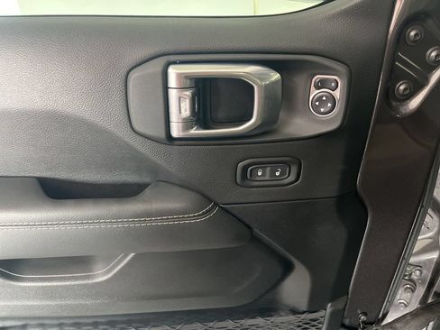 Used 2021 Jeep Wrangler Unlimited Sahara AWD/4WD image 49