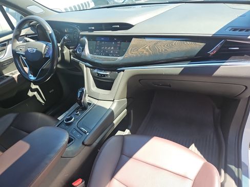 Used 2020 Cadillac XT6 Premium Luxury AWD/4WD image 33