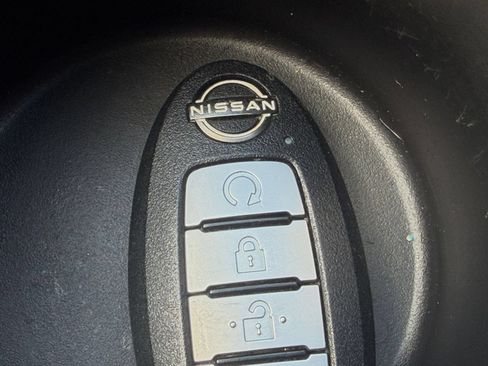 Used 2025 Nissan Altima 2.5 SV FWD image 24
