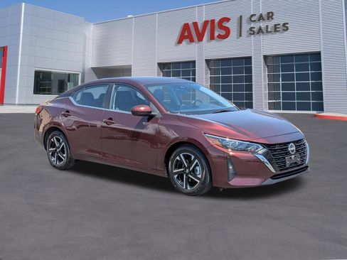 Used 2025 Nissan Sentra SV FWD image 3