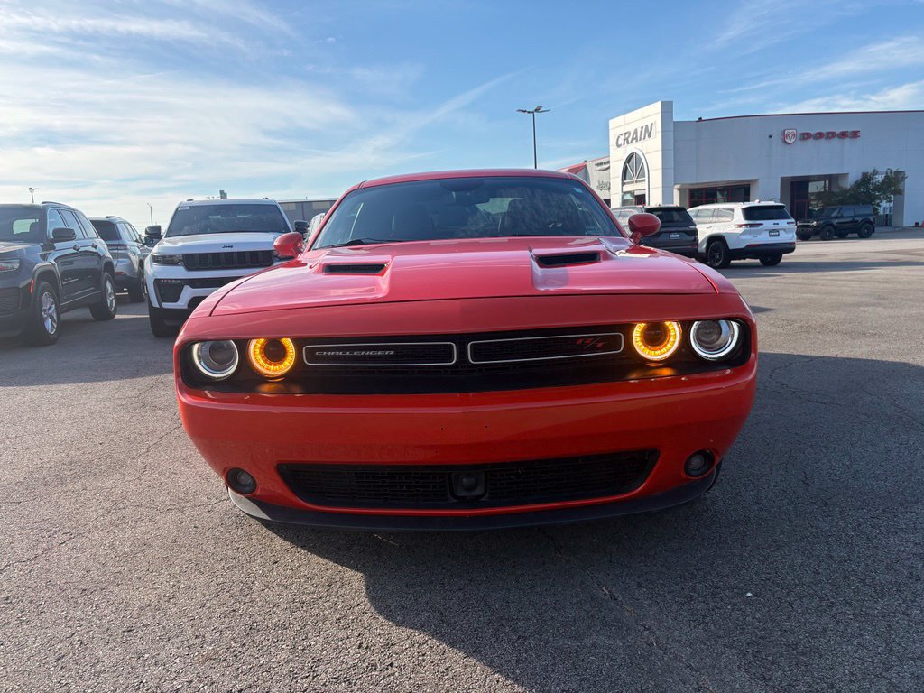 Used 2018 Dodge Challenger R/T Plus RWD image 2