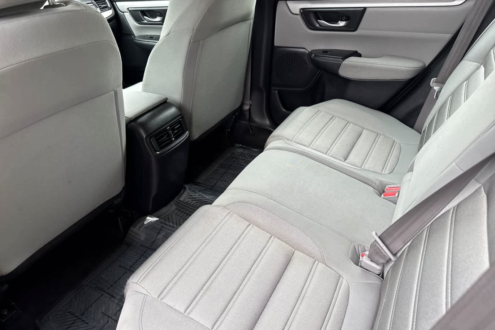 Used 2018 Honda CR-V LX image 4