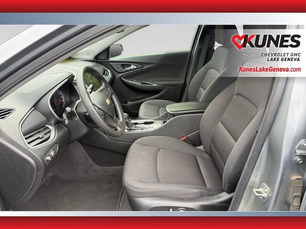 Used 2025 Chevrolet Malibu LT FWD image 19