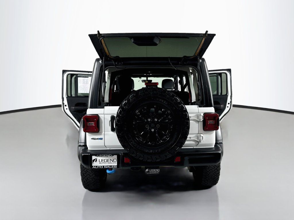Used 2023 Jeep Wrangler Unlimited Rubicon 4xe AWD/4WD image 29