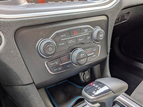 Used 2022 Dodge Charger R/T w/ Performance Handling Group image 16