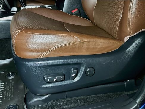 Used 2023 Toyota 4Runner Limited AWD/4WD image 16