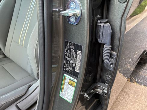 Used 2025 Hyundai Elantra SEL image 30